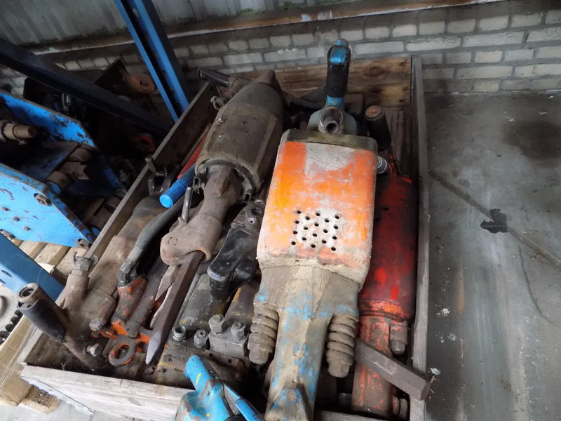 Atlas-Copco luchthamer breekhamer-luchthamer - Zračni kompresor: slika 5 Atlas-Copco luchthamer breekhamer-luchthamer - Zračni kompresor: slika 5