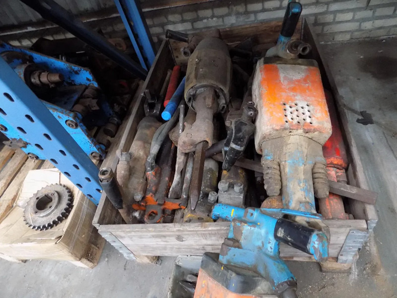 Atlas-Copco luchthamer breekhamer-luchthamer - Zračni kompresor: slika 3 Atlas-Copco luchthamer breekhamer-luchthamer - Zračni kompresor: slika 3
