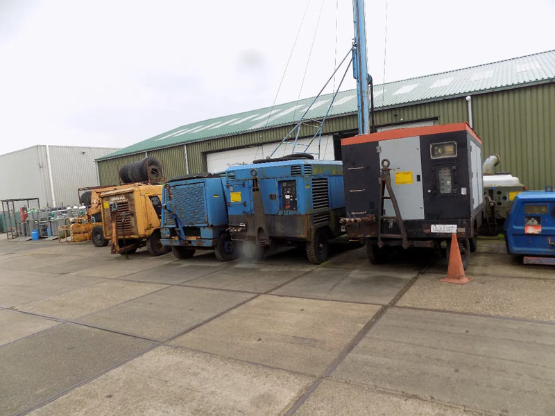 Zračni kompresor Cummins compressor cummins 12 bar compressor 12 bar: slika 19