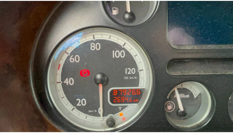 DAF CF 85.410 Schuifzijlen wagen 6x2 Daf CF85 - Tovornjak zabojnik: slika 5 DAF CF 85.410 Schuifzijlen wagen 6x2 Daf CF85 - Tovornjak zabojnik: slika 5