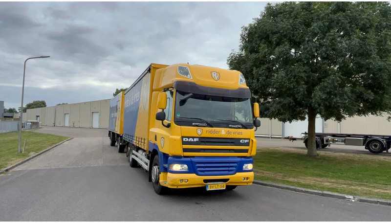 DAF CF 85.410 Schuifzijlen wagen 6x2 Daf CF85 - Tovornjak zabojnik: slika 2 DAF CF 85.410 Schuifzijlen wagen 6x2 Daf CF85 - Tovornjak zabojnik: slika 2