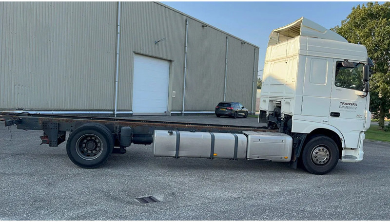 DAF XF 440 nette XF106 Chassis cabine - Tovornjak-šasija: slika 5 DAF XF 440 nette XF106 Chassis cabine - Tovornjak-šasija: slika 5