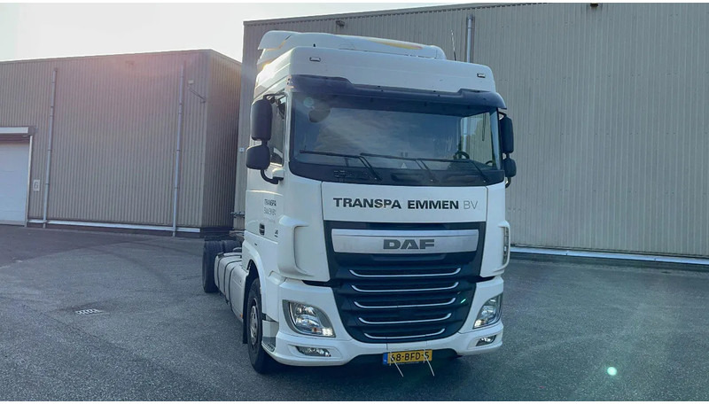 DAF XF 440 nette XF106 Chassis cabine - Tovornjak-šasija: slika 2 DAF XF 440 nette XF106 Chassis cabine - Tovornjak-šasija: slika 2
