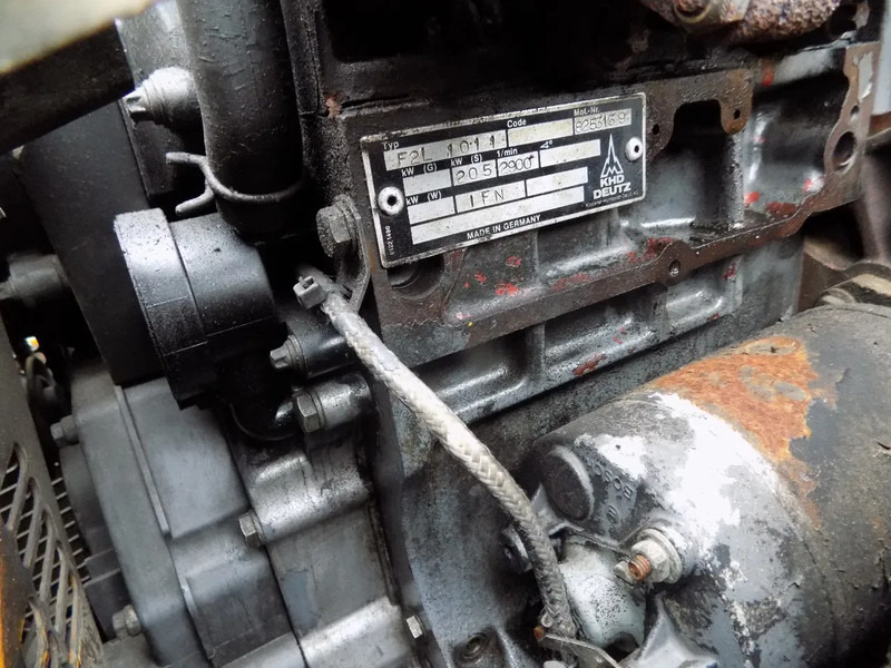 Ingersoll Rand compressor deutz typ 1011 met tandem aanhanger - Zračni kompresor: slika 4 Ingersoll Rand compressor deutz typ 1011 met tandem aanhanger - Zračni kompresor: slika 4