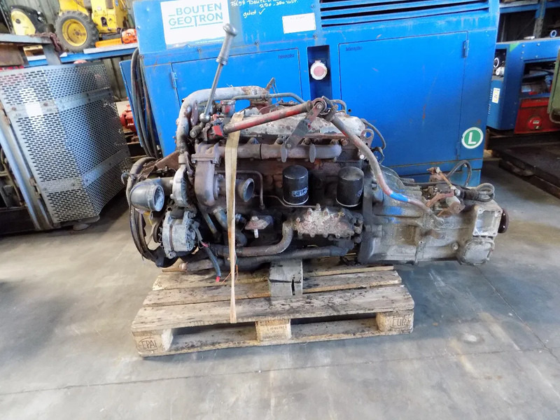 Iveco Iveco 8061 motor met transmissie motor goed. en diverseonderdelen - Motor za Tovornjak: slika 2 Iveco Iveco 8061 motor met transmissie motor goed. en diverseonderdelen - Motor za Tovornjak: slika 2