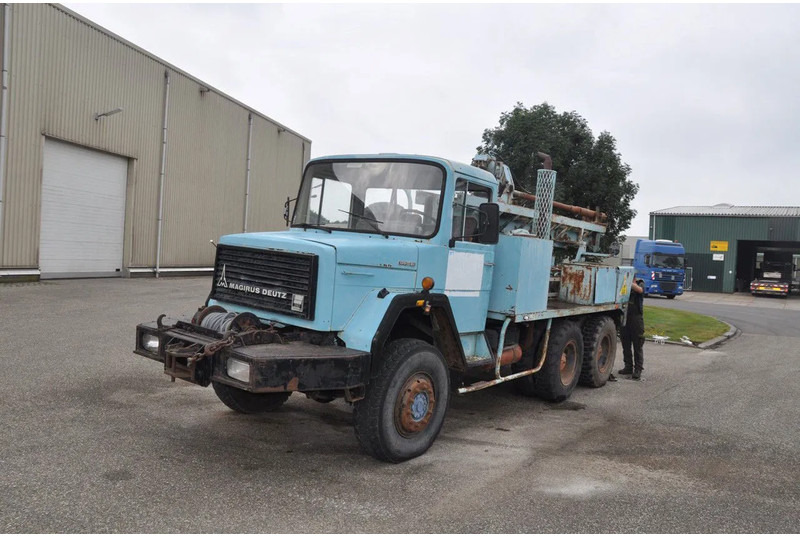 Magirus Deutz iveco Bonne esperance / atlas copco - Vrtalna naprava: slika 1 Magirus Deutz iveco Bonne esperance / atlas copco - Vrtalna naprava: slika 1