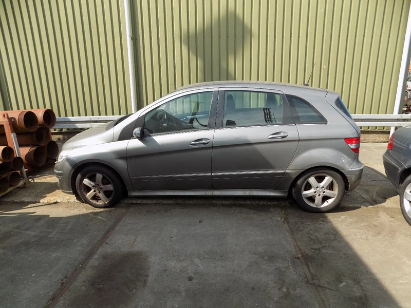 Mercedes-Benz B-Klasse 200 CDI - Avtomobil: slika 2 Mercedes-Benz B-Klasse 200 CDI - Avtomobil: slika 2