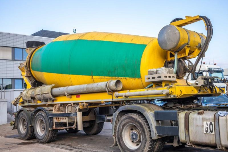 DE BUF BETON MIXER/MISCHER/MALAXEUR12M³ - Polprikolica mešalec betona: slika 2 DE BUF BETON MIXER/MISCHER/MALAXEUR12M³ - Polprikolica mešalec betona: slika 2