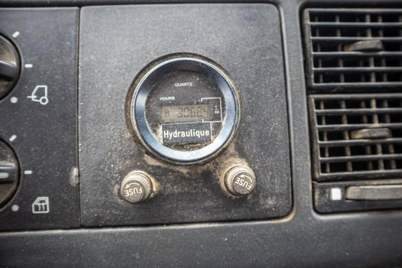 Dvižna ploščad montirana na tovornjak MAN LE 12.180 - COMILEV EN170TPC: slika 8 Dvižna ploščad montirana na tovornjak MAN LE 12.180 - COMILEV EN170TPC: slika 8