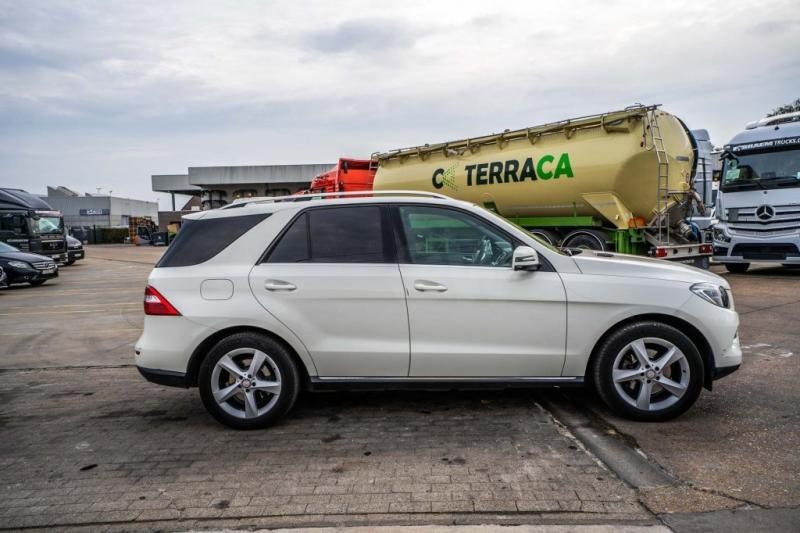 Mercedes-Benz ML 250 CDI - Limuzina: slika 3 Mercedes-Benz ML 250 CDI - Limuzina: slika 3