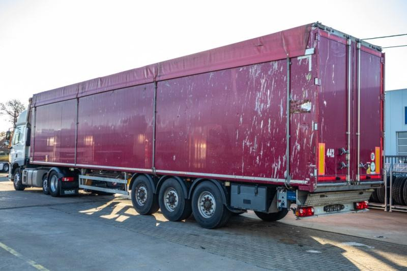 KRAKER WALKING FLOOR CF 200-92 m3 - Polprikolica: slika 4 KRAKER WALKING FLOOR CF 200-92 m3 - Polprikolica: slika 4