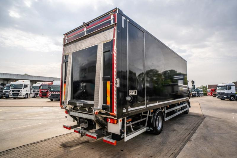 Renault D250 16T.- 36000 KM +DHOLLANDIA 2T. - Tovornjak zabojnik: slika 4 Renault D250 16T.- 36000 KM +DHOLLANDIA 2T. - Tovornjak zabojnik: slika 4