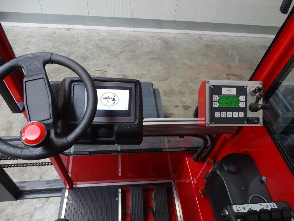 Combilift ESL5067 - REIFEN SE -TRIPLEX - 4-potni viličar s pomičnim teleskopom: slika 3 Combilift ESL5067 - REIFEN SE -TRIPLEX - 4-potni viličar s pomičnim teleskopom: slika 3