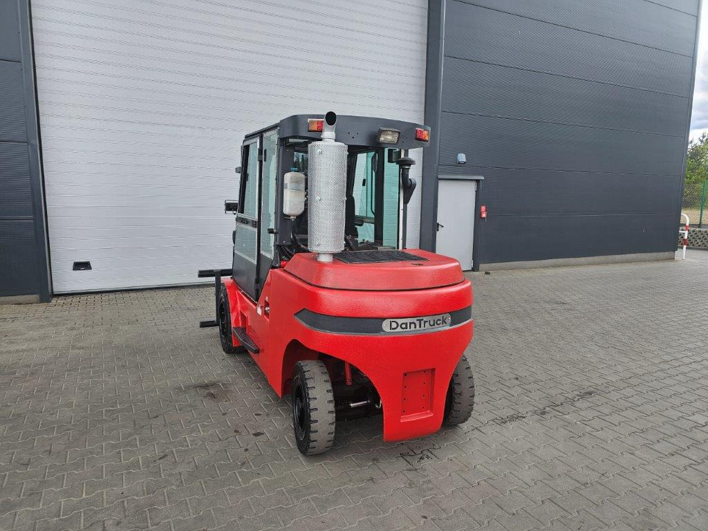 Diesel viličar Dan Truck 8450DG Container-Indoor-Stapler -TRIPLEX: slika 6