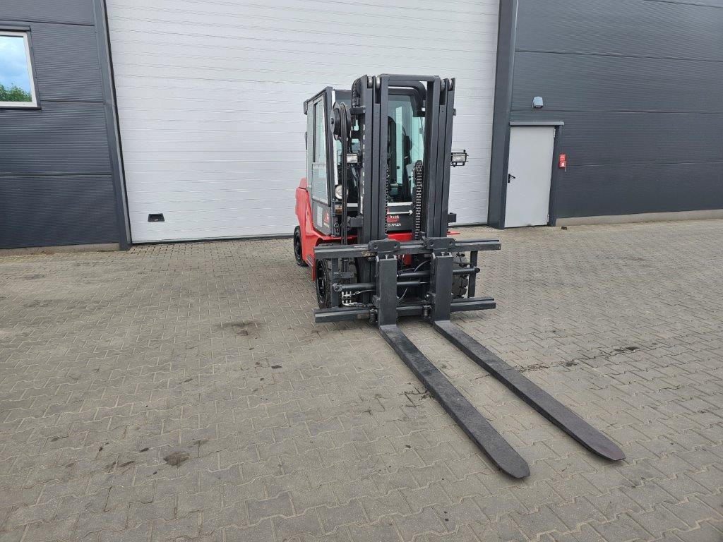 Diesel viličar Dan Truck 8450DG Container-Indoor-Stapler -TRIPLEX: slika 5