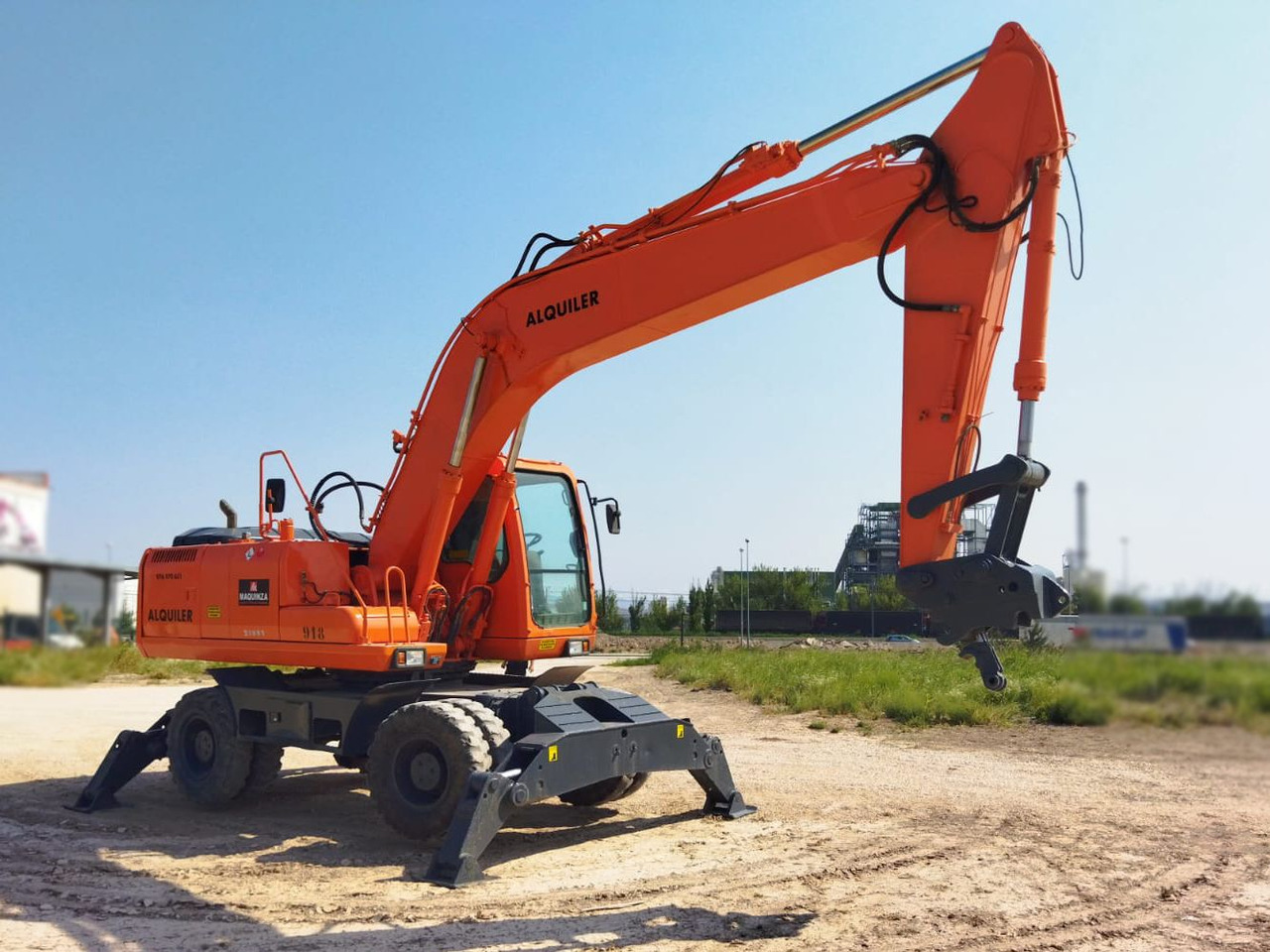DAEWOO 210 W-V M4E (LOC) - Bager na kolesih: slika 4 DAEWOO 210 W-V M4E (LOC) - Bager na kolesih: slika 4