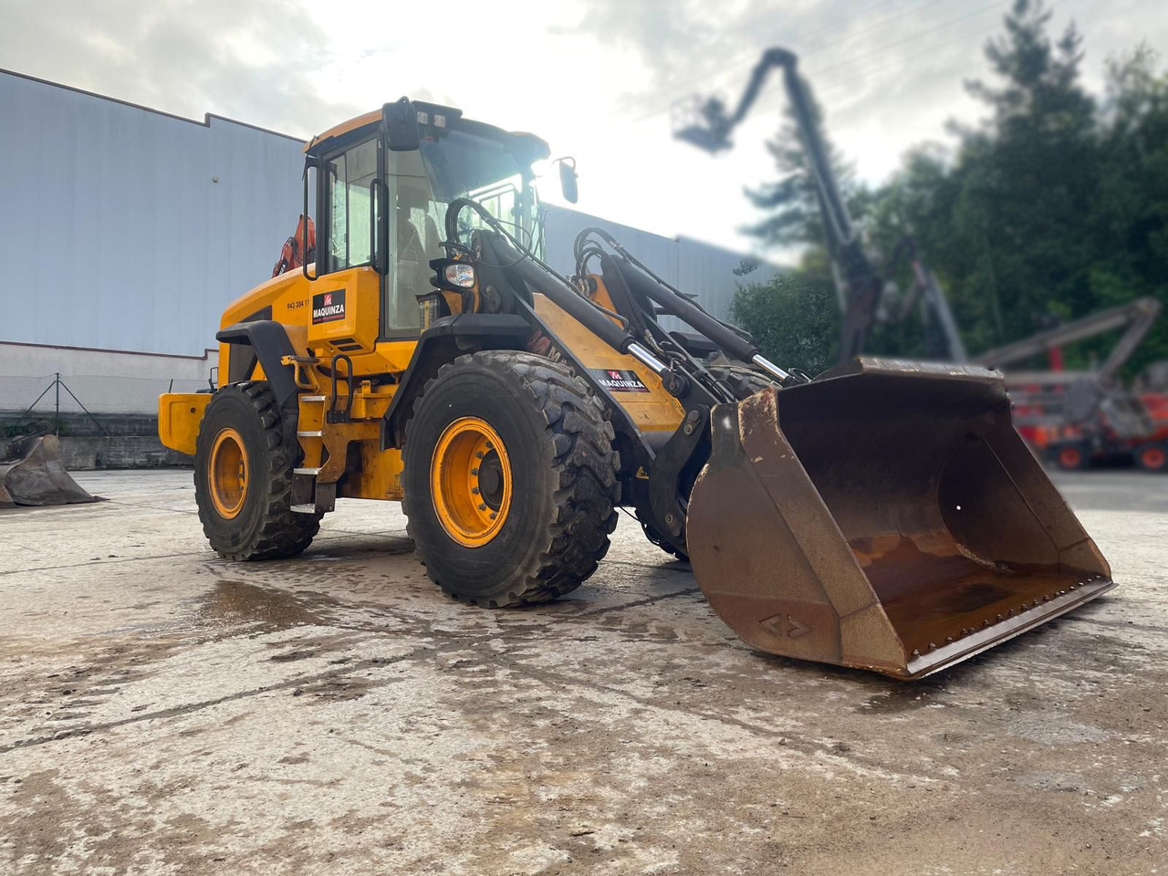 JCB 427 HT S5 - Kolesni nakladalec: slika 3 JCB 427 HT S5 - Kolesni nakladalec: slika 3