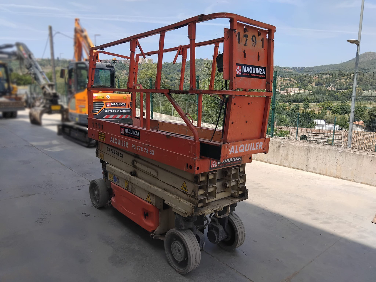 JLG 2030ES - Škarjasta dvižna ploščad: slika 4 JLG 2030ES - Škarjasta dvižna ploščad: slika 4
