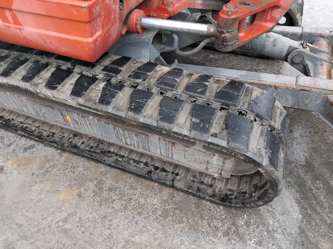 Mini bager TAKEUCHI TB250: slika 16