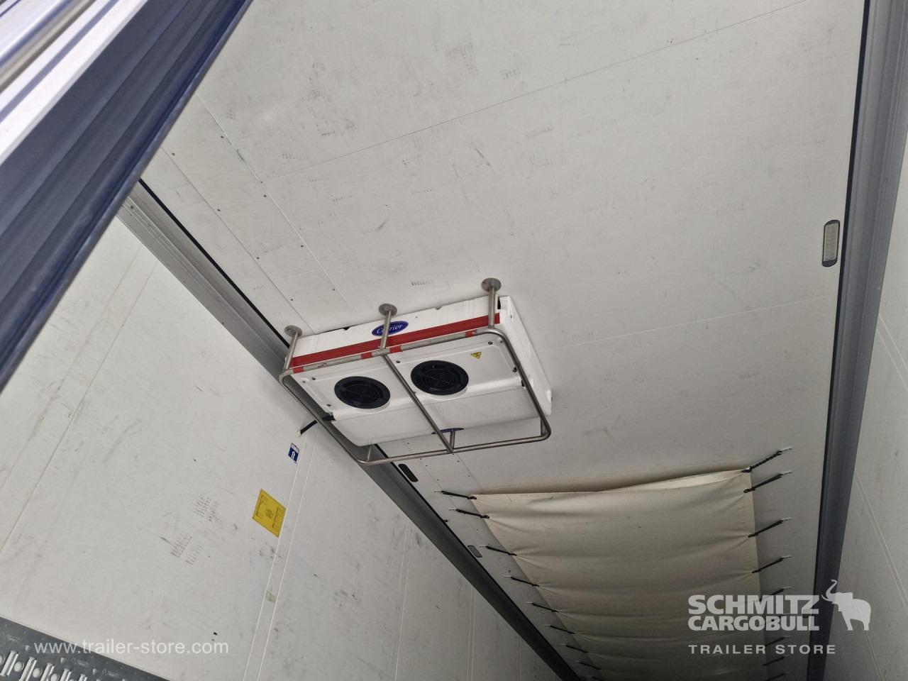 SCHMITZ Reefer Standard - Izotermična polprikolica: slika 2 SCHMITZ Reefer Standard - Izotermična polprikolica: slika 2
