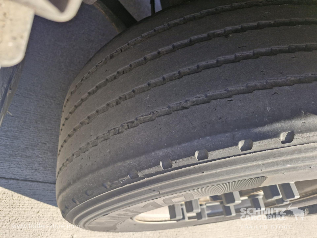 SCHMITZ Reefer Standard - Izotermična polprikolica: slika 3 SCHMITZ Reefer Standard - Izotermična polprikolica: slika 3