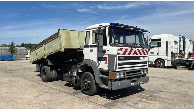DAF 1700 ATI (MANUAL PUMP / EURO 2 / STEEL SUSP. / LAMES / CLEAN CONDITION) - Tovornjak prekucnik: slika 3 DAF 1700 ATI (MANUAL PUMP / EURO 2 / STEEL SUSP. / LAMES / CLEAN CONDITION) - Tovornjak prekucnik: slika 3