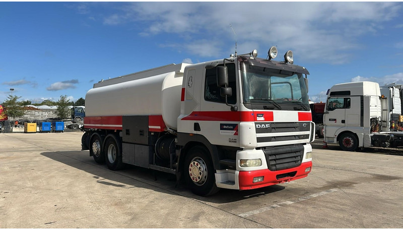 DAF CF 85.430 (20270 LITERS / EURO 3 / TOP CONDITION !!! / PARFAIT ETAT / 6X2 / BOITE MANUELLE) - Tovornjak cisterna: slika 3 DAF CF 85.430 (20270 LITERS / EURO 3 / TOP CONDITION !!! / PARFAIT ETAT / 6X2 / BOITE MANUELLE) - Tovornjak cisterna: slika 3