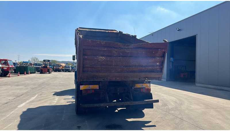 Iveco MAGIRUS 260 - 34 (LIVRAISON GRATUITE AU PORT D'ANVERS / POMPE MANUELLE) - Tovornjak prekucnik: slika 5 Iveco MAGIRUS 260 - 34 (LIVRAISON GRATUITE AU PORT D'ANVERS / POMPE MANUELLE) - Tovornjak prekucnik: slika 5