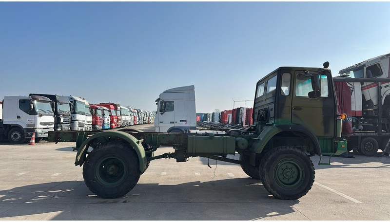Iveco Magirus 110 - 16 (4X4 / 57000 KM / LAMES / GRAND PONT / 6 CYLINDRES EN LIGNE !! / MANUAL PUMP) - Tovornjak-šasija: slika 4 Iveco Magirus 110 - 16 (4X4 / 57000 KM / LAMES / GRAND PONT / 6 CYLINDRES EN LIGNE !! / MANUAL PUMP) - Tovornjak-šasija: slika 4