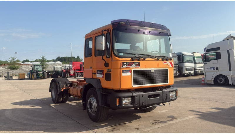 MAN 18.224 (MANUAL PUMP / MANUAL GEARBOX) - Tovornjak-šasija: slika 3 MAN 18.224 (MANUAL PUMP / MANUAL GEARBOX) - Tovornjak-šasija: slika 3