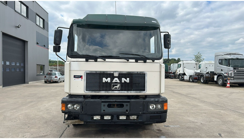 MAN 26.312 (6 CYLINDER / 6X2 / BELGIAN TRUCK IN GOOD CONDITION) - Tovornjak-šasija: slika 2 MAN 26.312 (6 CYLINDER / 6X2 / BELGIAN TRUCK IN GOOD CONDITION) - Tovornjak-šasija: slika 2