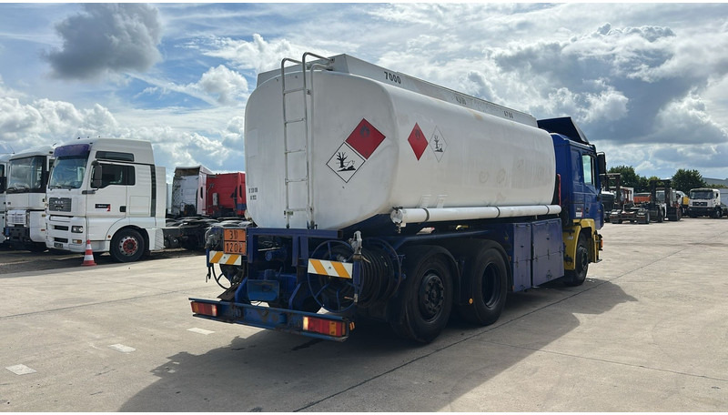 MAN 26.402 (18.000 L / 6X2 / 6 CYLINDER / FRONT STEEL / 3 COMPARTIMENTS) - Tovornjak cisterna: slika 5 MAN 26.402 (18.000 L / 6X2 / 6 CYLINDER / FRONT STEEL / 3 COMPARTIMENTS) - Tovornjak cisterna: slika 5