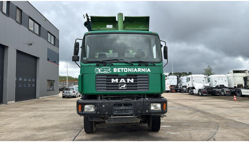 MAN 35.343 (LAMES / STEEL SUSP. / 8X4 / GRAND PONT / BIG AXLE) - Tovornjak prekucnik: slika 4 MAN 35.343 (LAMES / STEEL SUSP. / 8X4 / GRAND PONT / BIG AXLE) - Tovornjak prekucnik: slika 4