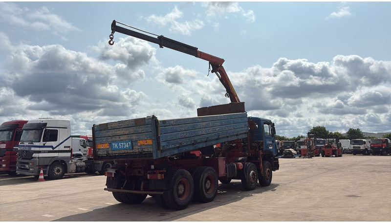 MAN 35.362 (6 CYLINDER / MANUAL PUMP / 8X4 / FALFINGER CRANE PK80 / STEEL SUSP.) - Tovornjak prekucnik, Tovornjak z dvigalom: slika 4 MAN 35.362 (6 CYLINDER / MANUAL PUMP / 8X4 / FALFINGER CRANE PK80 / STEEL SUSP.) - Tovornjak prekucnik, Tovornjak z dvigalom: slika 4