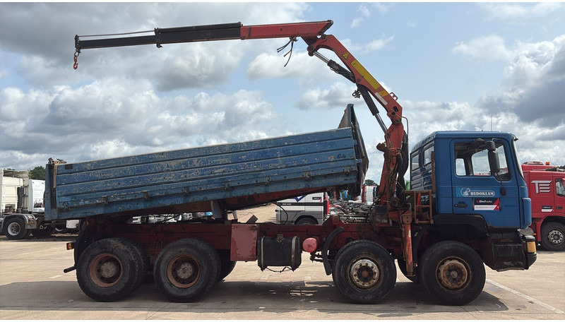 MAN 35.362 (6 CYLINDER / MANUAL PUMP / 8X4 / FALFINGER CRANE PK80 / STEEL SUSP.) - Tovornjak prekucnik, Tovornjak z dvigalom: slika 5 MAN 35.362 (6 CYLINDER / MANUAL PUMP / 8X4 / FALFINGER CRANE PK80 / STEEL SUSP.) - Tovornjak prekucnik, Tovornjak z dvigalom: slika 5