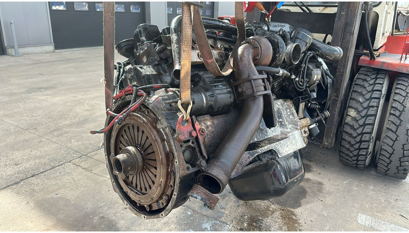 MAN F2000 (6 CYLINDER / 6 CYLINDRES) - Motor za Rezervni deli: slika 4 MAN F2000 (6 CYLINDER / 6 CYLINDRES) - Motor za Rezervni deli: slika 4