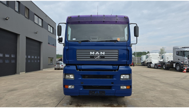 MAN TGA 26.460 (MANUAL PUMP / POMPE MANUELLE / MANUAL GEARBOX / BOITE MANUELLE / 6X2 / FRONT STEEL / DEVANT LAMES) - Tovornjak-šasija: slika 2 MAN TGA 26.460 (MANUAL PUMP / POMPE MANUELLE / MANUAL GEARBOX / BOITE MANUELLE / 6X2 / FRONT STEEL / DEVANT LAMES) - Tovornjak-šasija: slika 2