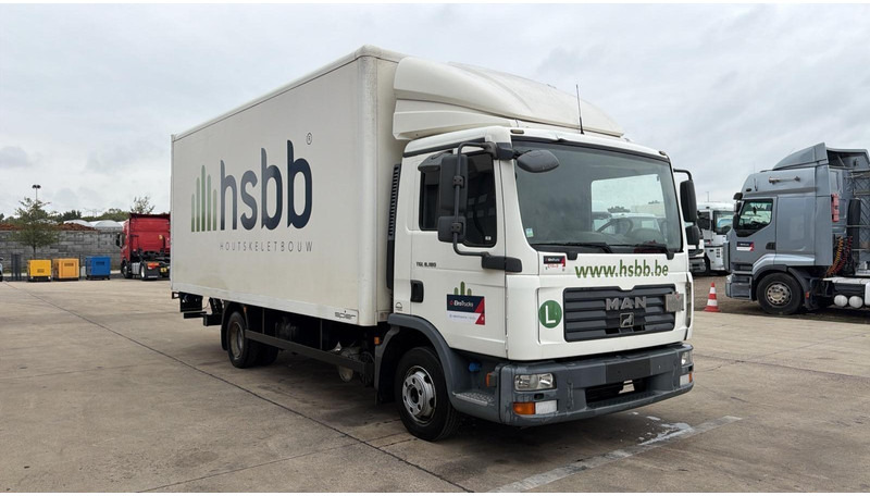 MAN TGL 8.180 (BELGIAN TRUCK / PERFECT CONDITION / MANUAL GEARBOX / LAMES / STEEL SUSP.) - Tovornjak zabojnik: slika 3 MAN TGL 8.180 (BELGIAN TRUCK / PERFECT CONDITION / MANUAL GEARBOX / LAMES / STEEL SUSP.) - Tovornjak zabojnik: slika 3