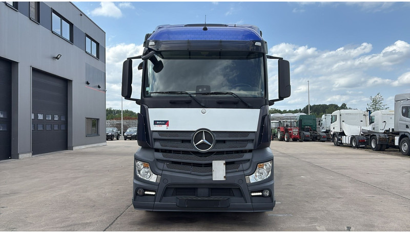 Mercedes-Benz ACTROS 1940 (BE TRUCK / TOP CONDITION / LIFT / AIRCO / BOX 8.06X2.47X2.62) - Tovornjak zabojnik: slika 2 Mercedes-Benz ACTROS 1940 (BE TRUCK / TOP CONDITION / LIFT / AIRCO / BOX 8.06X2.47X2.62) - Tovornjak zabojnik: slika 2