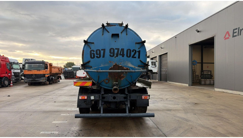 Mercedes-Benz ACTROS 2531 (16000 L / GRAND PONT / EPS / 6X2 / 3 PEDALES / V6) - Vakuumski tovornjak: slika 5 Mercedes-Benz ACTROS 2531 (16000 L / GRAND PONT / EPS / 6X2 / 3 PEDALES / V6) - Vakuumski tovornjak: slika 5