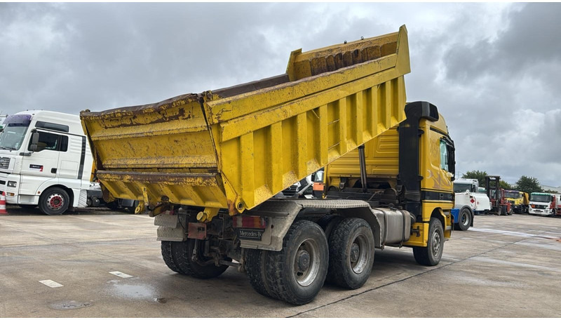 Mercedes-Benz ACTROS 2640 (EPS / LAMES / GRAND PONT / 6X4 / 3 PEDALES) - Tovornjak prekucnik: slika 4 Mercedes-Benz ACTROS 2640 (EPS / LAMES / GRAND PONT / 6X4 / 3 PEDALES) - Tovornjak prekucnik: slika 4