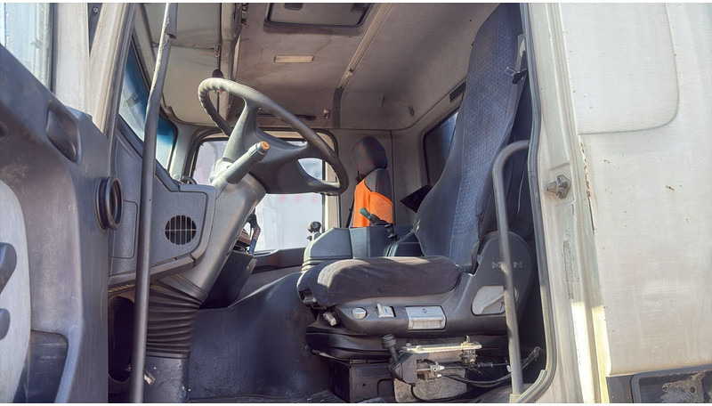 Tovornjak prekucnik Mercedes-Benz Actros 1843 (4X4 / EPS / GRAND PONT / LAMES / V6 / 2 PONTS): slika 20