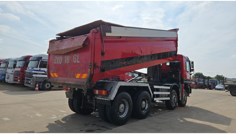 Mercedes-Benz Actros 4148 (8X8 / EPS / LAMES / GRAND PONT / V8 / COUVERTURE BENNE / GRAND BENNE !!!) - Tovornjak prekucnik: slika 2 Mercedes-Benz Actros 4148 (8X8 / EPS / LAMES / GRAND PONT / V8 / COUVERTURE BENNE / GRAND BENNE !!!) - Tovornjak prekucnik: slika 2