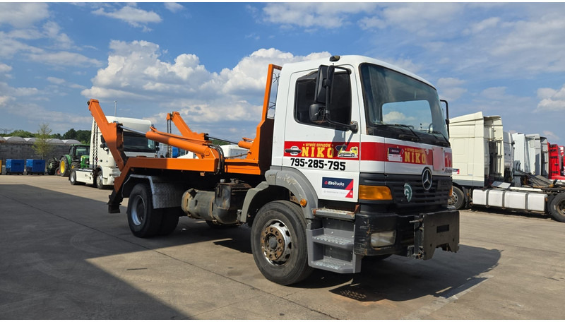 Mercedes-Benz Atego 1823 (BIG AXLE / STEEL SUSP. / LAMES / BOITE MANUELLE / MANUAL GETRIEBE) - Kontejnerski tovornjak/ Tovornjak z zamenljivim tovoriščem: slika 3 Mercedes-Benz Atego 1823 (BIG AXLE / STEEL SUSP. / LAMES / BOITE MANUELLE / MANUAL GETRIEBE) - Kontejnerski tovornjak/ Tovornjak z zamenljivim tovoriščem: slika 3