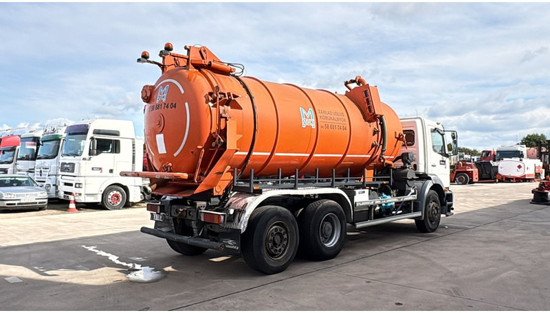 Mercedes-Benz Atego 2528 (14500L / LAMES DEVANT / 6X2 / BOITE MANUELLE) - Vakuumski tovornjak: slika 4 Mercedes-Benz Atego 2528 (14500L / LAMES DEVANT / 6X2 / BOITE MANUELLE) - Vakuumski tovornjak: slika 4