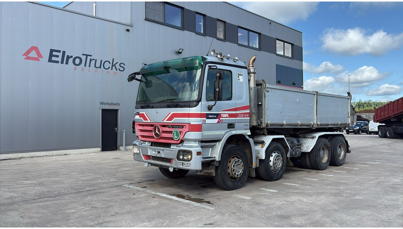 Mercedes-Benz actros 3241 (8X4 / LAMES / GRAND PONT / GRAND BENNE / 3 PONTS / TRES BONNE ETAT) - Tovornjak prekucnik: slika 1 Mercedes-Benz actros 3241 (8X4 / LAMES / GRAND PONT / GRAND BENNE / 3 PONTS / TRES BONNE ETAT) - Tovornjak prekucnik: slika 1