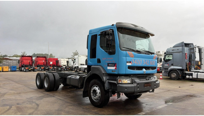 Renault KERAX 420 (LAMES / GRAND PONT / STEEL SUSP. / BIG AXLE / MANUAL GEARBOX / BOITE MANUELLE) - Tovornjak-šasija: slika 3 Renault KERAX 420 (LAMES / GRAND PONT / STEEL SUSP. / BIG AXLE / MANUAL GEARBOX / BOITE MANUELLE) - Tovornjak-šasija: slika 3