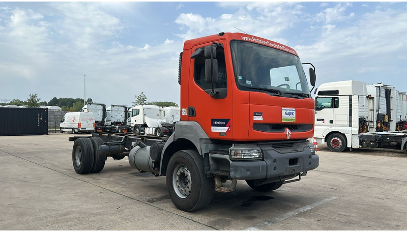Renault Kerax 370 (GRAND PONT / LAMES / PROPRE / BOITE MANUELLE / STEEL SUSP.) - Tovornjak-šasija: slika 2 Renault Kerax 370 (GRAND PONT / LAMES / PROPRE / BOITE MANUELLE / STEEL SUSP.) - Tovornjak-šasija: slika 2