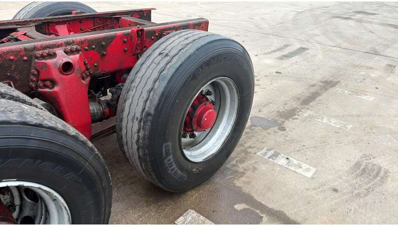 Tovornjak-šasija Scania 124 - 400 (MANUAL PUMP / 6X2 / BIG AXLE / GRAND PONT / POMPE MANUELLE): slika 10 Tovornjak-šasija Scania 124 - 400 (MANUAL PUMP / 6X2 / BIG AXLE / GRAND PONT / POMPE MANUELLE): slika 10