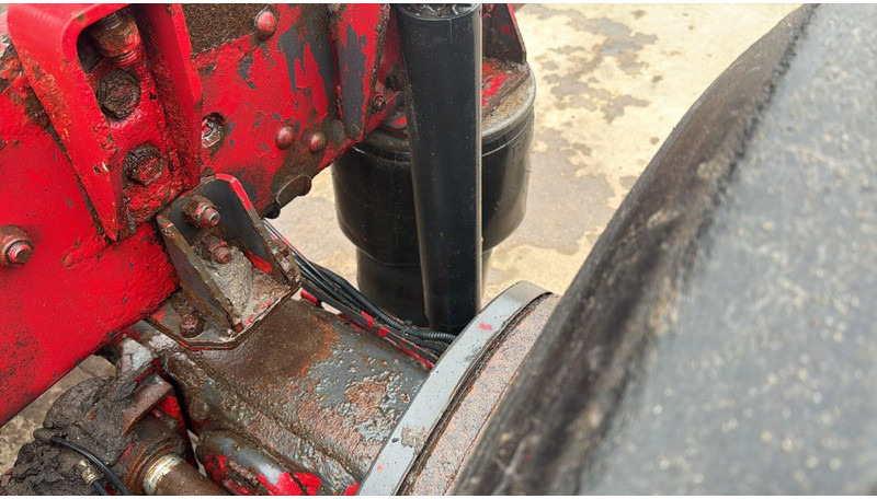 Tovornjak-šasija Scania 124 - 400 (MANUAL PUMP / 6X2 / BIG AXLE / GRAND PONT / POMPE MANUELLE): slika 17 Tovornjak-šasija Scania 124 - 400 (MANUAL PUMP / 6X2 / BIG AXLE / GRAND PONT / POMPE MANUELLE): slika 17